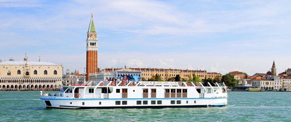 famous italian river cruise